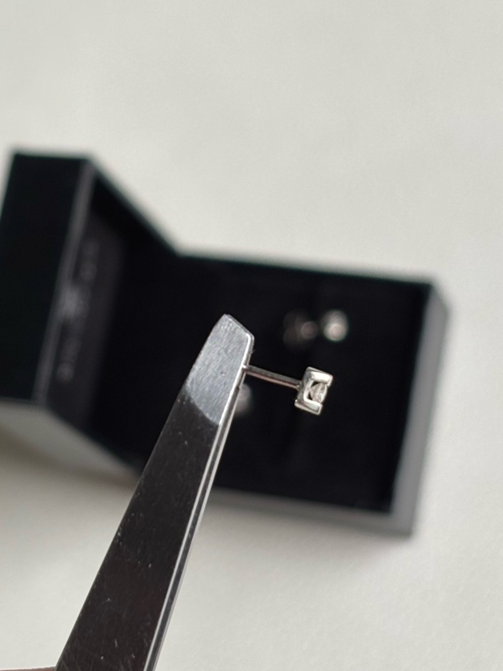 14k White Gold Diamond Stud Earrings - Picture 13 of 13